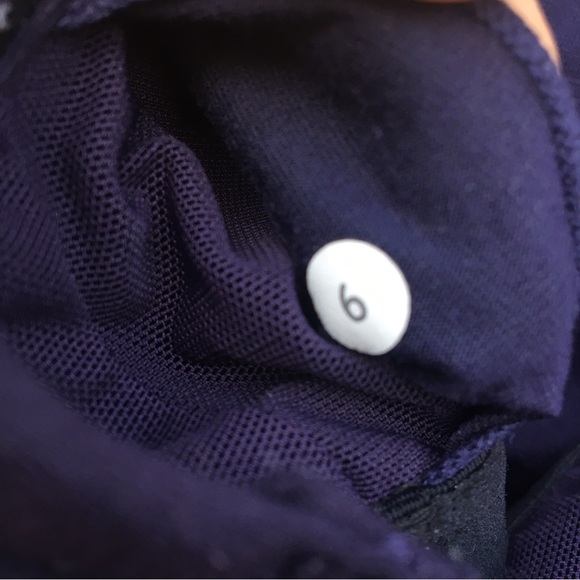 (SOLD) Lululemon Power Y Tank Black Swan Dark Purple - Picture 7 of 7